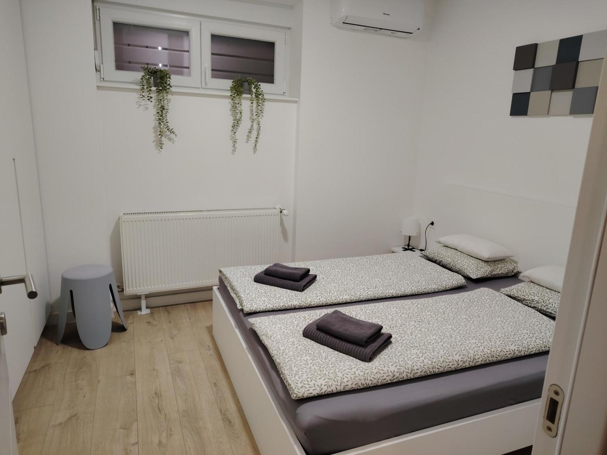 נובה גראדישקה Apartman „Karolina” מראה חיצוני תמונה